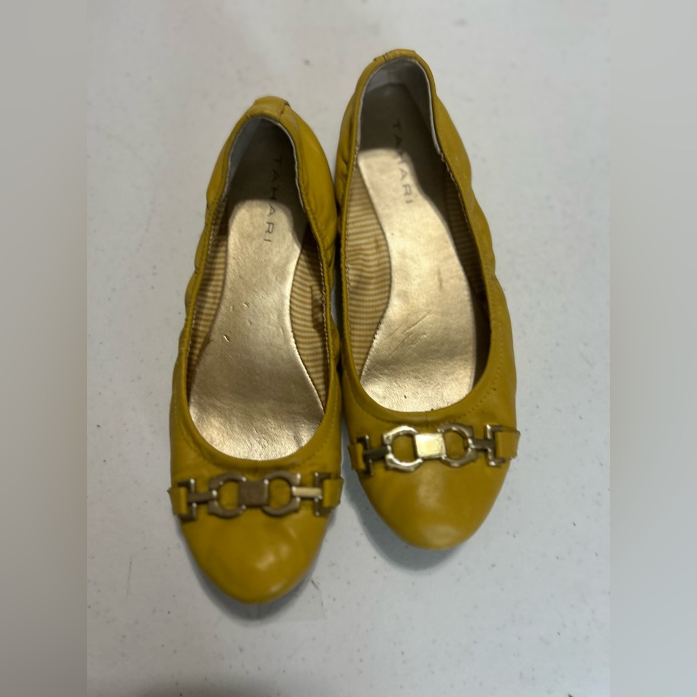 Tahari Women's Leather Ballet Flats Size 8 Style Vera Mustard Color Casual Fall